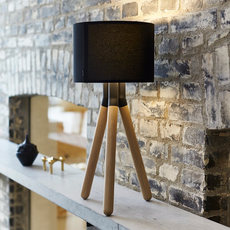 Shining light from living wood